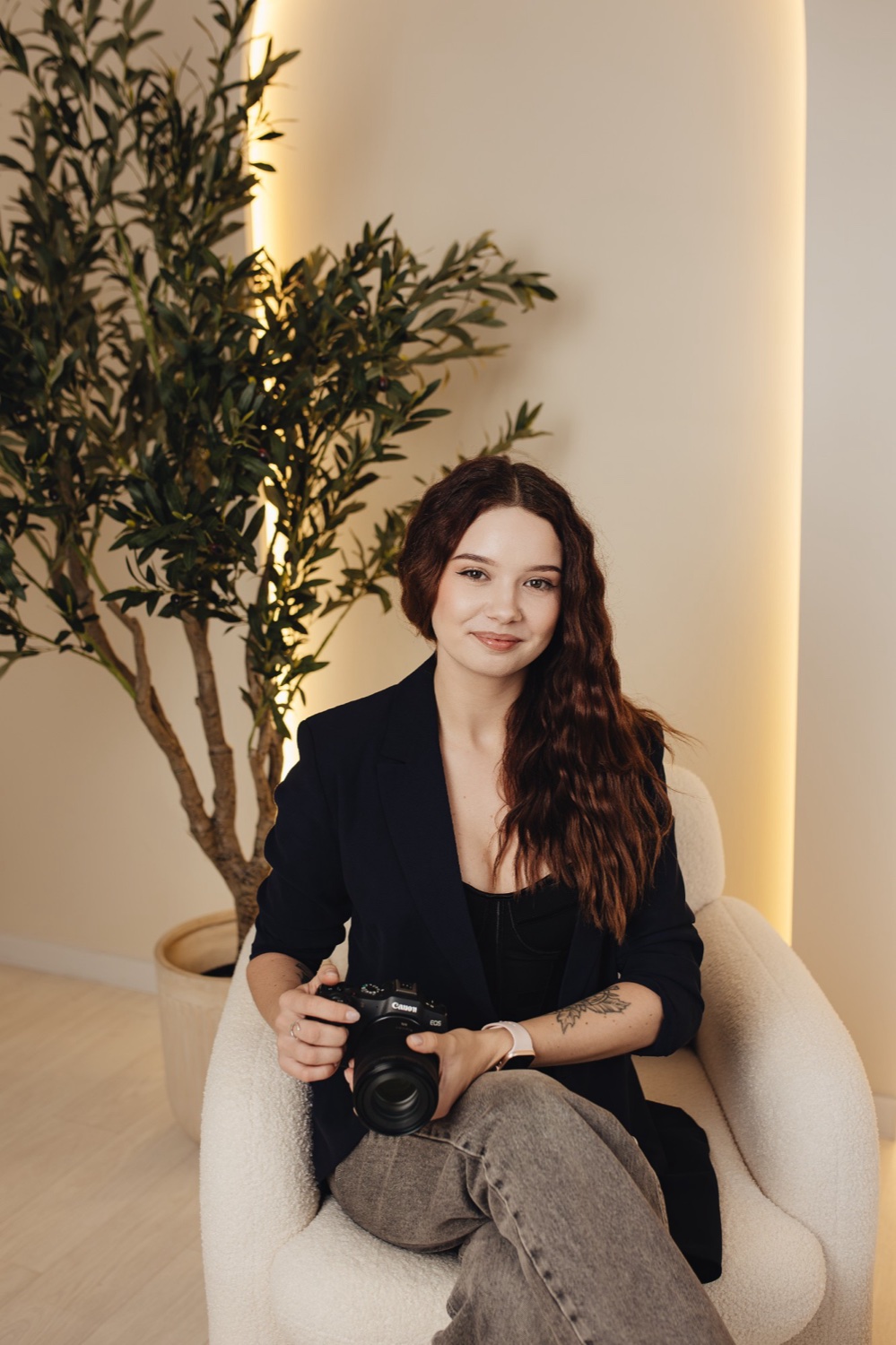 Еліна Зубова з камерою