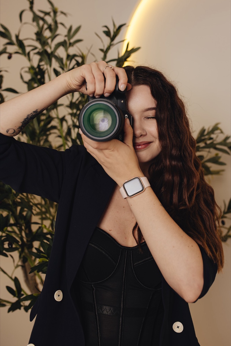 Еліна фотографує